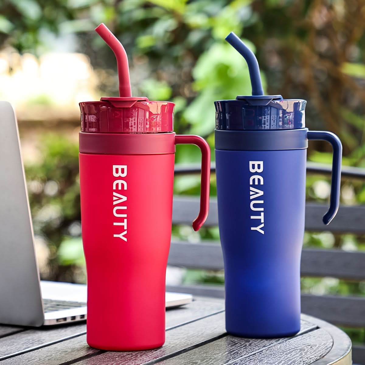 MAXHYDR – Large Capacity Straw Tumbler Cup
