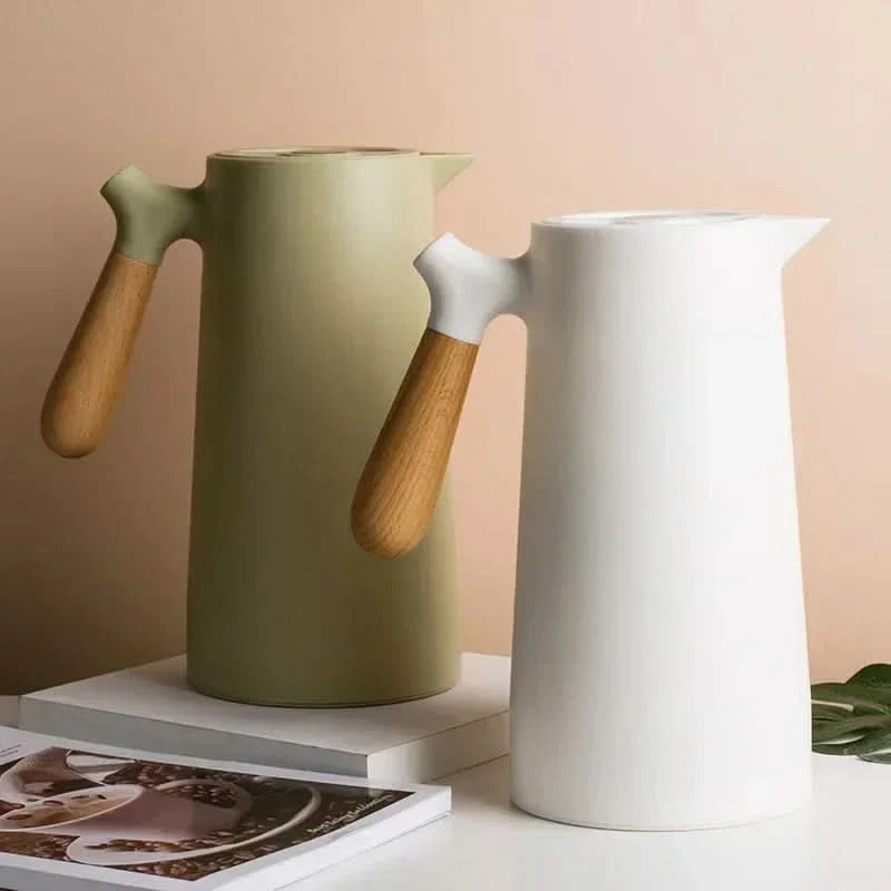 TIMBERTHERM – Insulated Kettle with Modern Wooden Accent