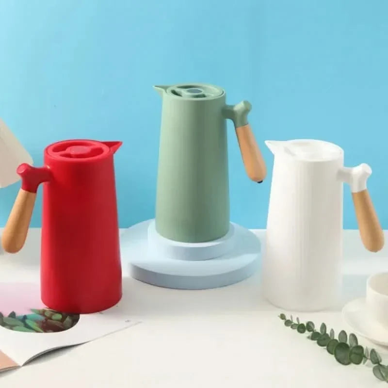 TIMBERTHERM – Insulated Kettle with Modern Wooden Accent